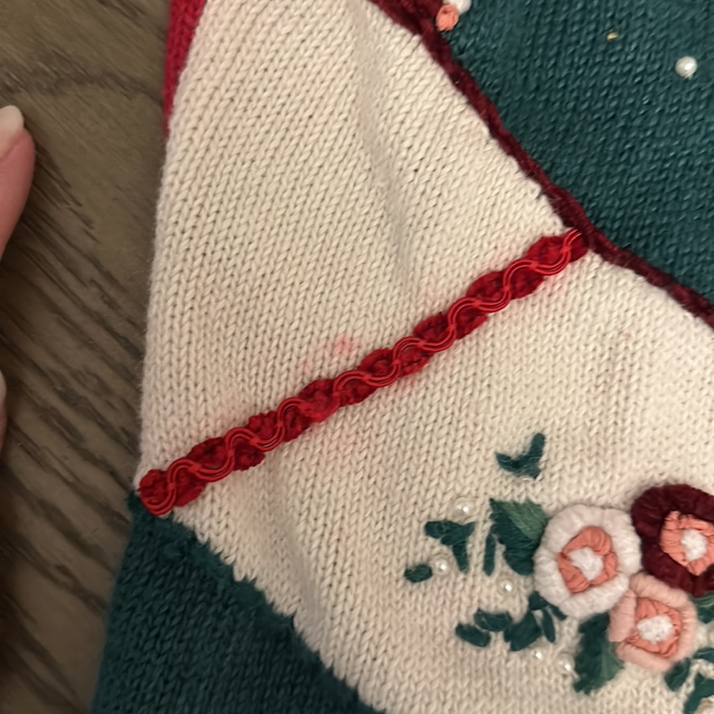 Vintage 90’s Susan Bristol Holiday Embroidered Cardigan Sweater - Picture 5 of 5